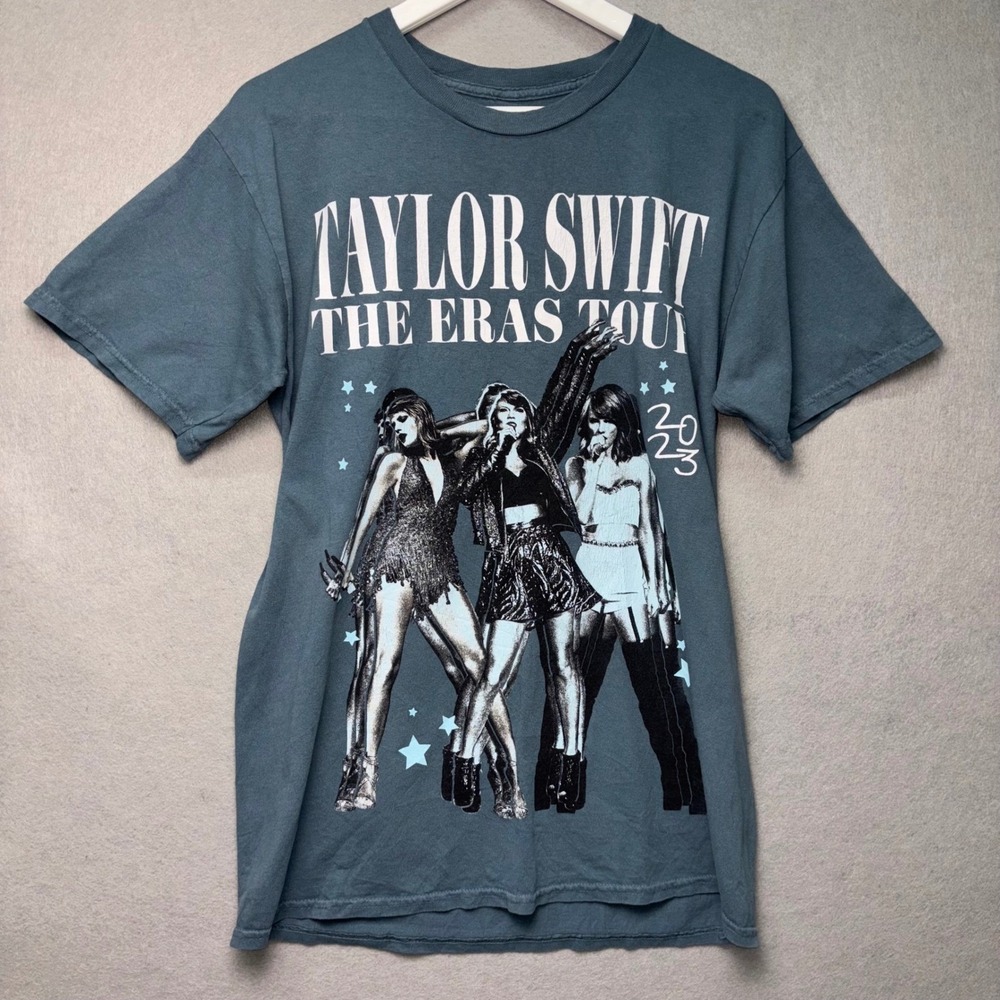 Taylor Swift Eras Tour  2023 T-Shirt Unisex Medium Blue Concert Merch Tee